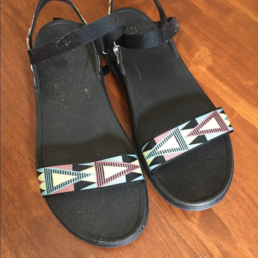TEVA like new sandals